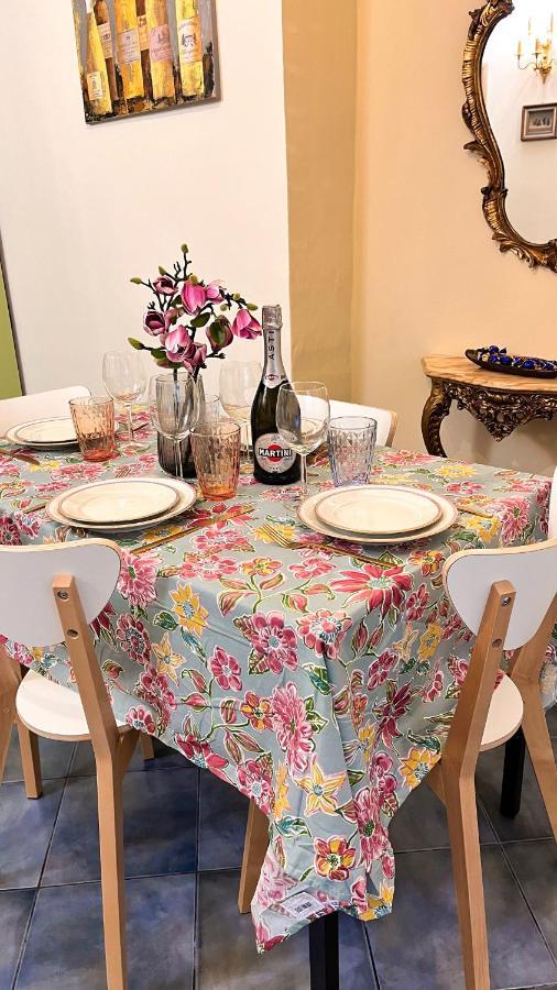 Al Bicerin Apartment, In Historical Center Of Apartment Turin