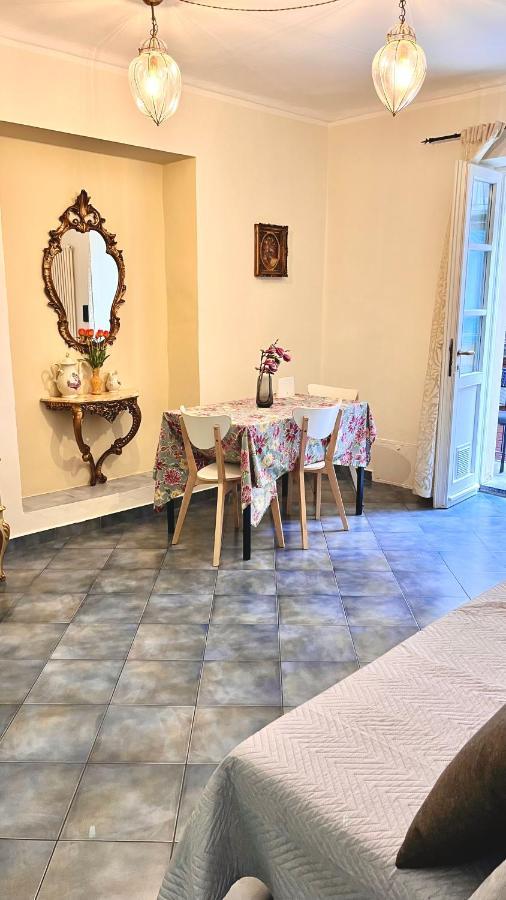 Apartment Al Bicerin Apartment, In Historical Center Of *