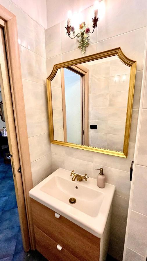 Al Bicerin Apartment, In Historical Center Of